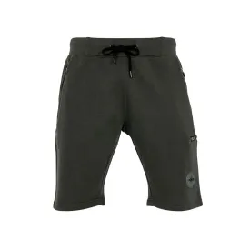 avid-carp-bearing-shortsit