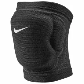 nike-varsity-knaskydd