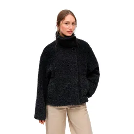vila-diola-jacket