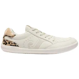 joma-baskets-calpe-barefoot