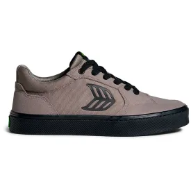 cariuma-sneaker-vallely