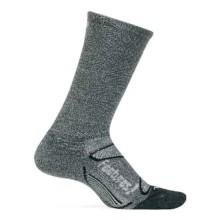 feetures-elite-merino-light-cushion-crew-socks