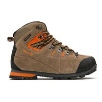 izas-ainsa-hiking-boots