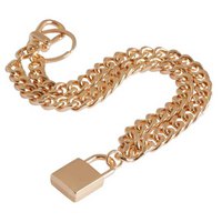 urban-classics-padlock-necklace