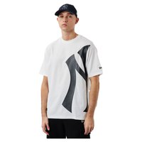 new-era-new-york-yankees-half-logo-oversized-short-sleeve-t-shirt