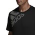 adidas FreeLift Sport Graphic Badge Of Sport T-shirt med korte ærmer
