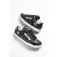 Globe Tilt Trampki