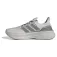 adidas Ultraboost 5 跑步鞋